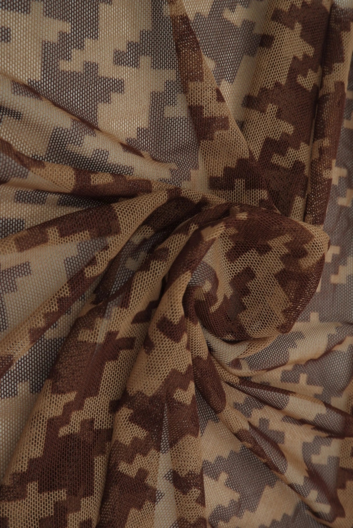 1 Yard Mesh Fabric Houndstooth Print Lightweight Stretch 54 Inches Wide