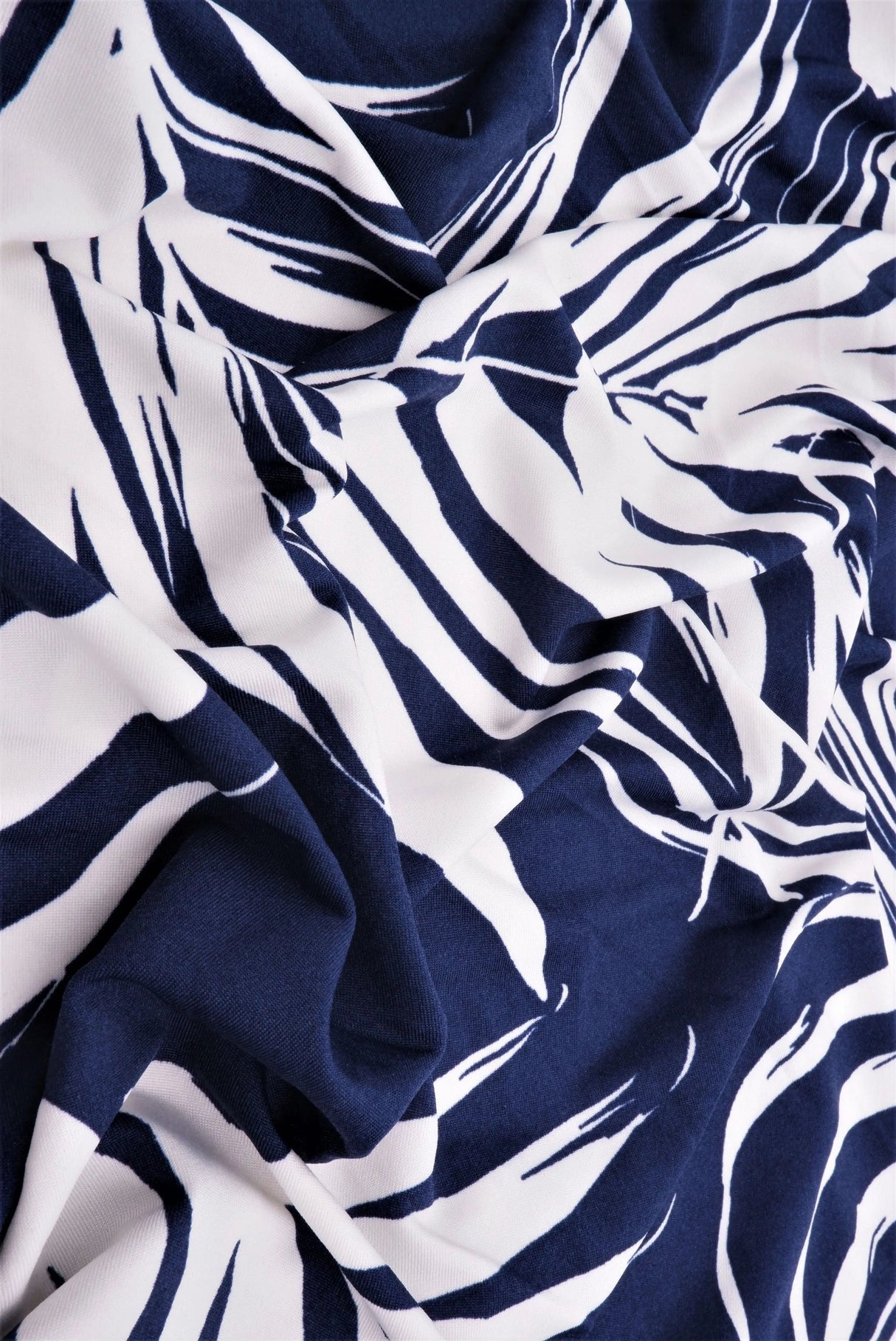 DTY Tropical Print Fabric Stretch Knit Leaf & Floral Design, 58/60" Wide