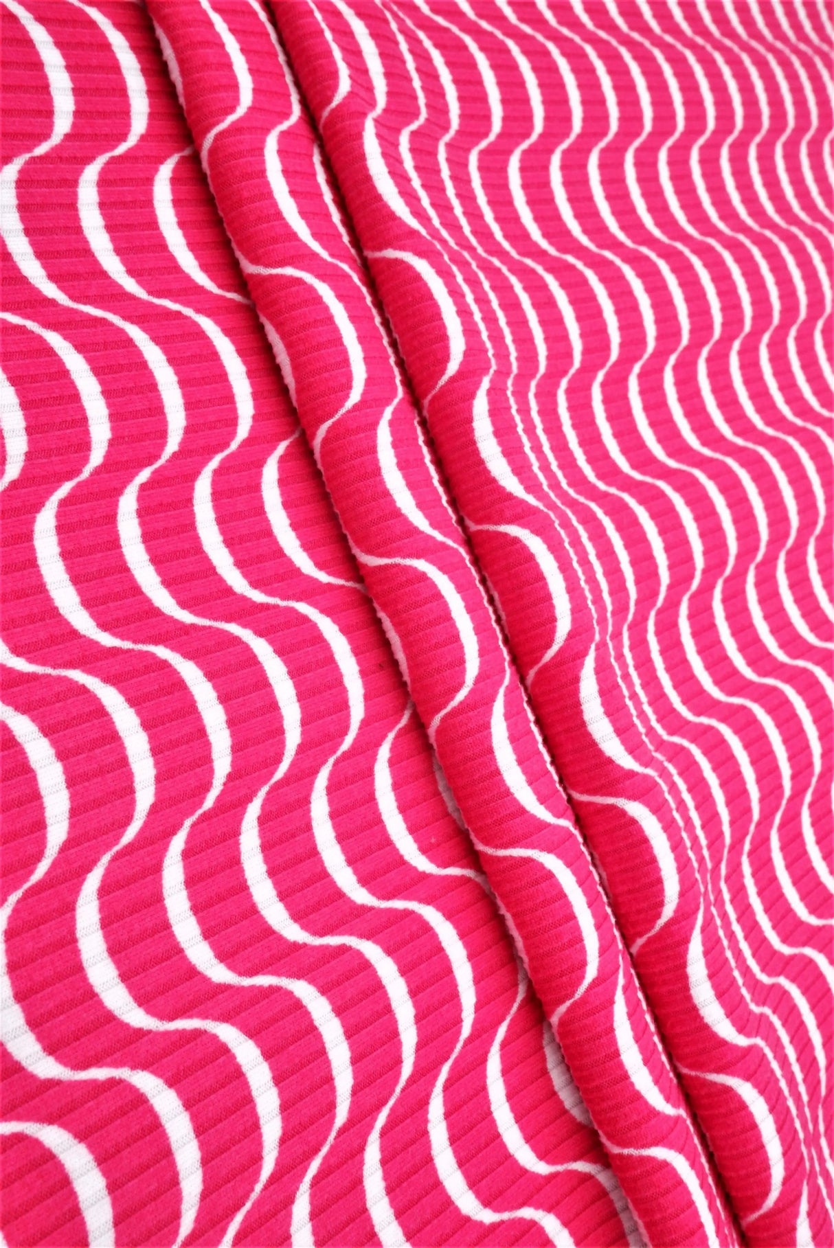 4x2 Yummy Rib Abstract Print Knit Soft & Lightweight Stretch Fabric, 58/60" Wide