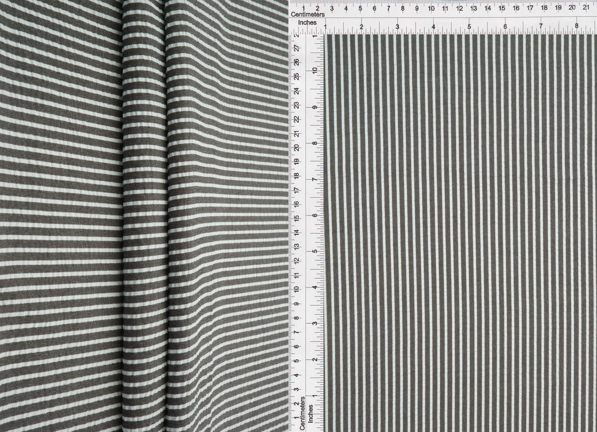 1 Yard Seersucker Stripe Fabric, 58/59'' Wide Polyester Rayon Blend