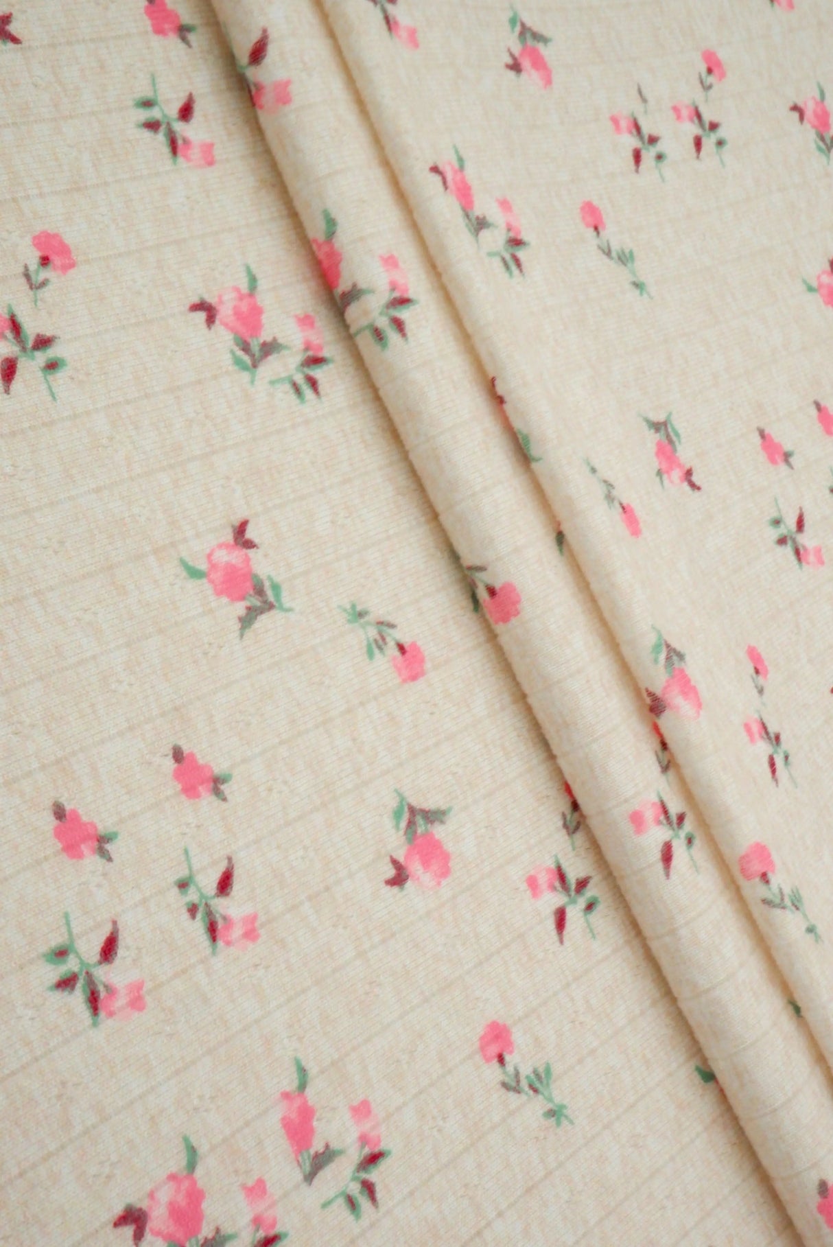 1 Yard 93% Polyester 7% Spandex Cotton-Style Pointelle Ditsy Floral Digital Print Fabric 58/60" Width