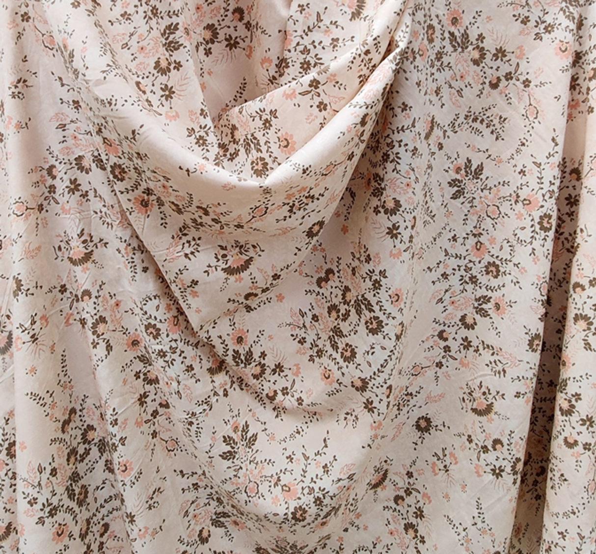 1 Yard Sun Kiss Rayon Poplin Fabric Soft Lightweight Material for Dresses and Blouses 53/54 Inches Wide