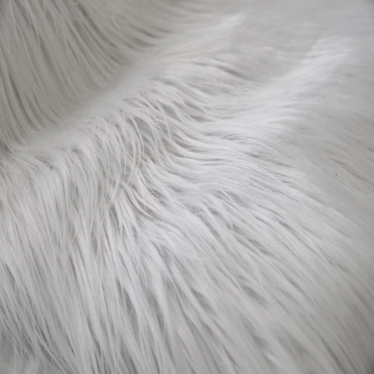 1 Yard Shaggy Long Pile Faux Fur Fabric 4" Pile