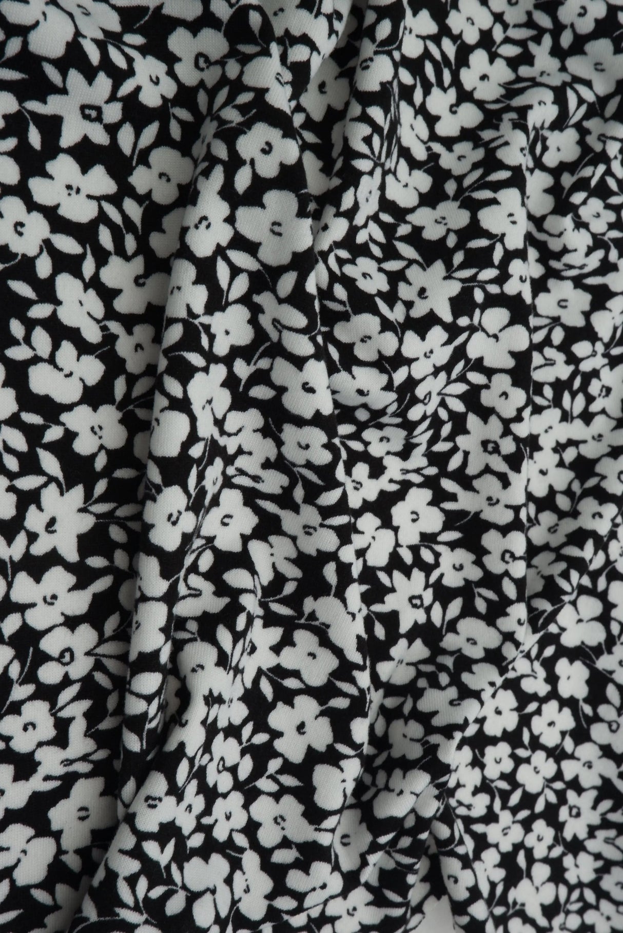 1 Yard Ditsy Floral DTY Brushed Knit Fabric Soft Stretch Polyester Spandex 58/60 Inches Wide
