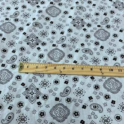 1 Yard Bandana Print Poly Cotton Fabric Durable Lightweight Apparel Material width