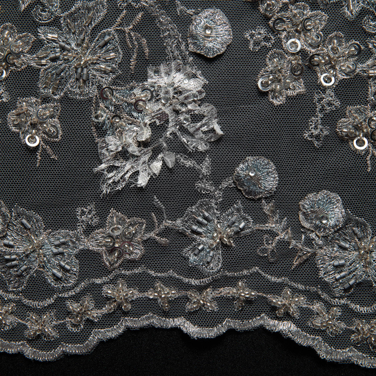 1 Yard ST Tulle Lace Fabric Embroidered Applique Beautiful 3D Floral Pattern 52/54" Wide