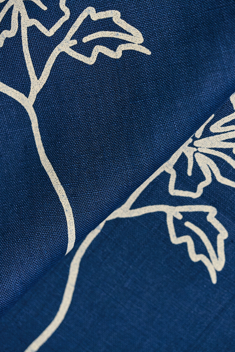 1 Yard Indigo Pure Linen Batique Print Fabric Midweight Printed Laundered 58 Inch Width