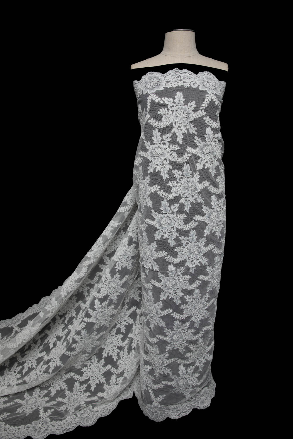 1 Yard Re-Embroidery Lace Fabric Cord Superb Design Luxurious Texture 52/54" Wide