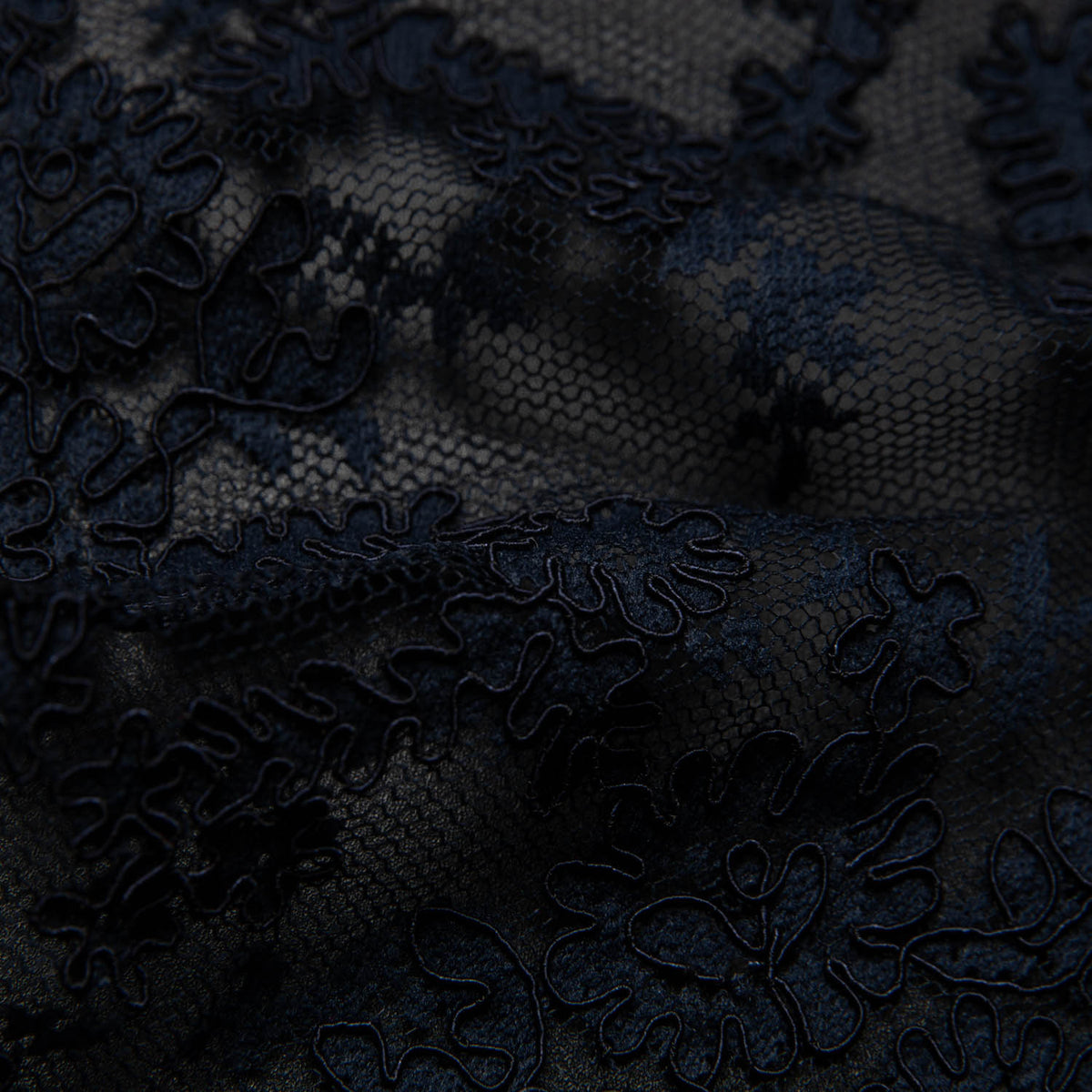 1 Yard Re-Embroidered Lace Fabric Cord Extravagant Floral Design Luxurious