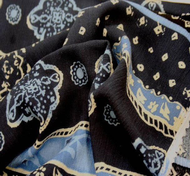 1 Yard Navy/Ivory Rayon Crinkle Fabric 52/54" Wide Lightweight Apparel Material