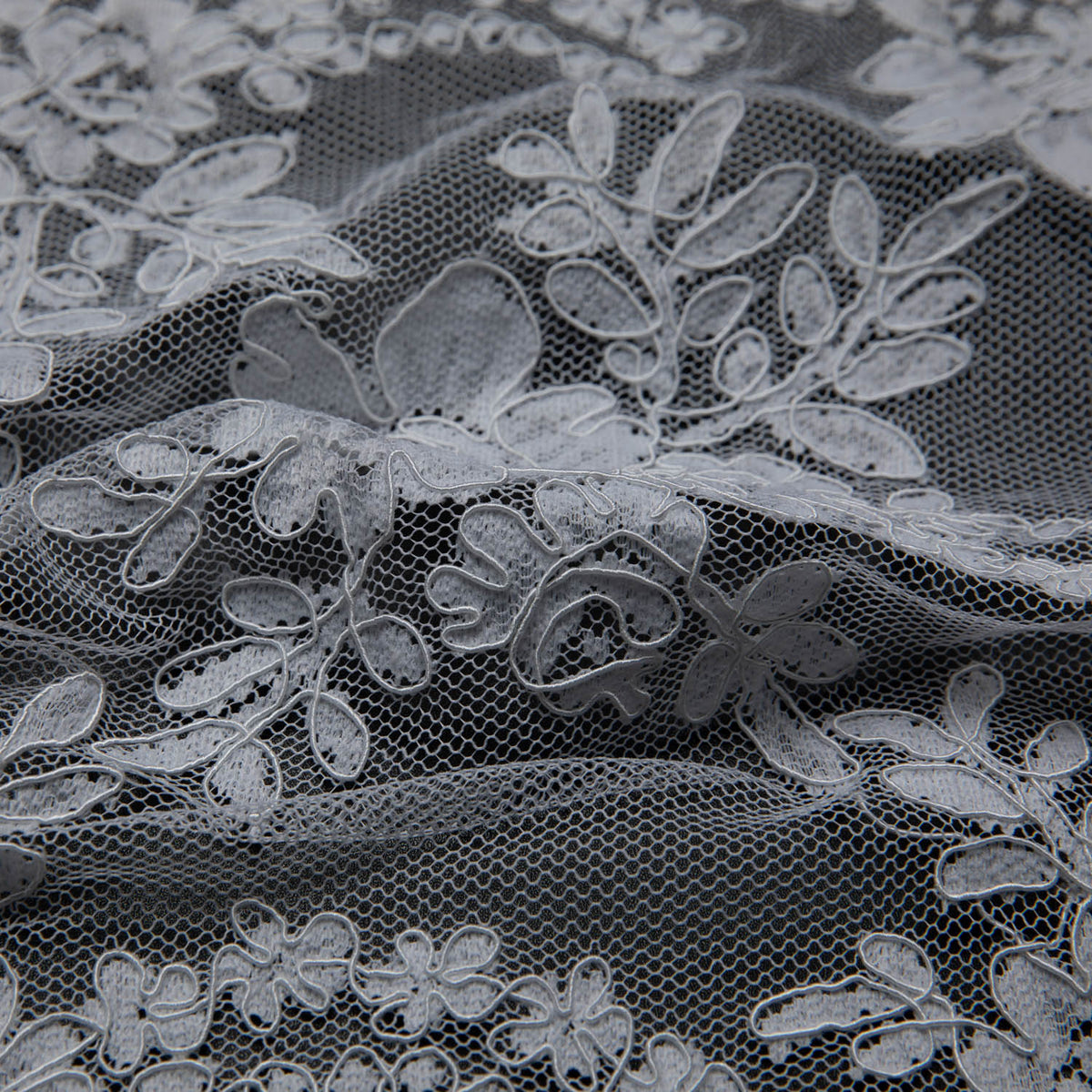 1 Yard Re-Embroidery Lace Fabric Cord Beautiful Floral Pattern Luxurious 52/54" Wide
