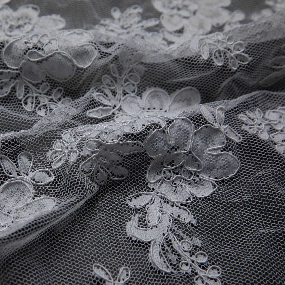 1 Yard Re-Embroidery Lace Fabric Cord Beautiful Floral Design Luxurious 52/54" Wide