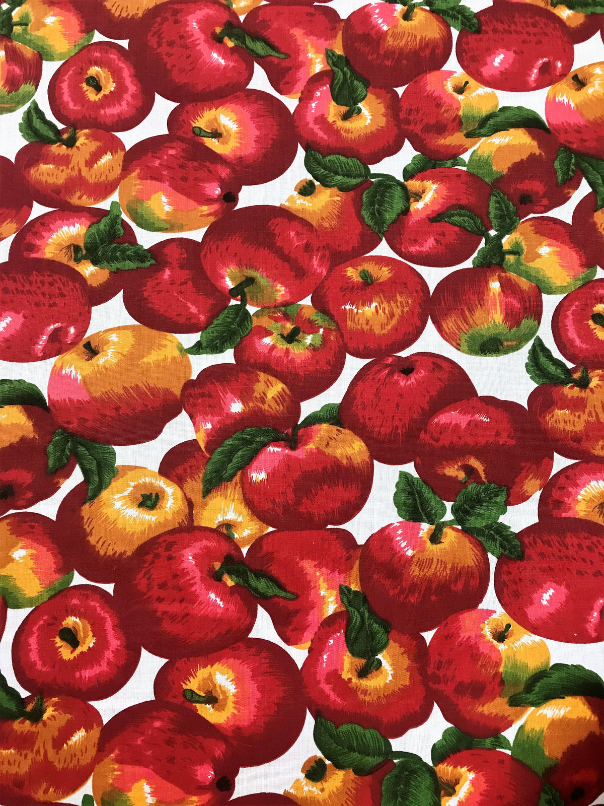 All Over Apples White Poly Cotton Fabric - White Apple Print, 59/60" Width (1 Yard)