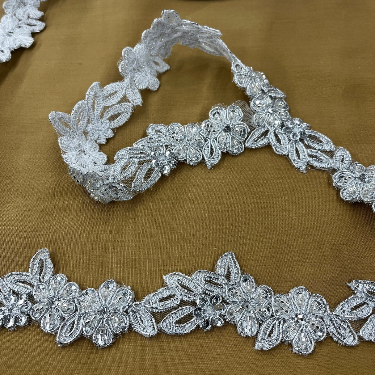 1 Yard Beautiful Beaded Corded Lace Trimming Embroidered Polyester Net Mesh for Dresses 1.5 Inch Width