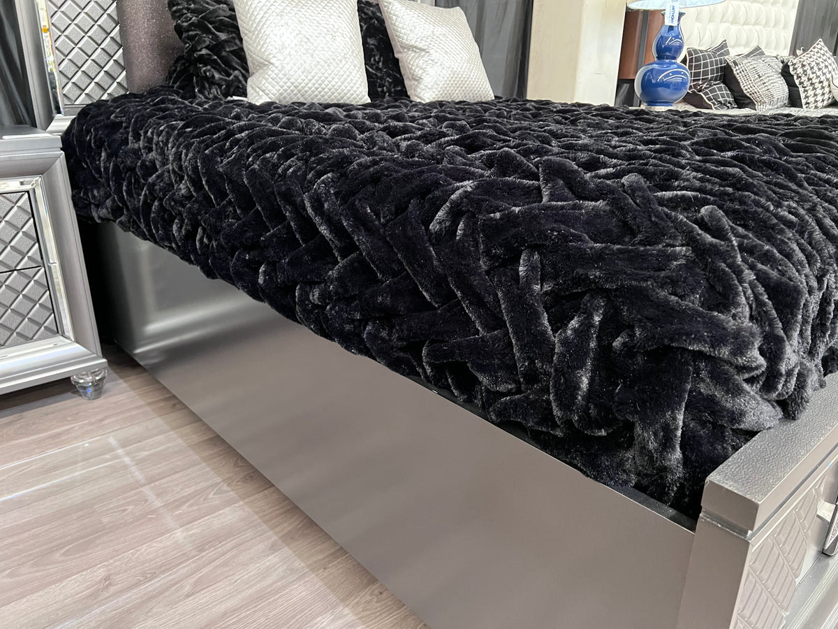 Braided Fluffy Faux Fur Chinchilla Blanket Luxurious Black Comforter & Bed Cover