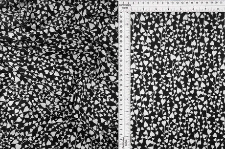 1 Yard DTY Heart Print Stretch Knit Fabric 58 Inch Wide