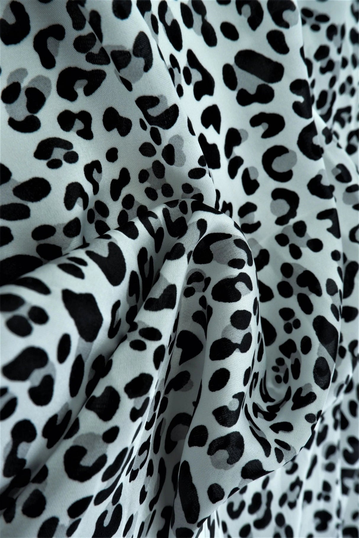 1 Yard Shiny Polyester Satin Grey Animal Print, 57/58? Wide Fabric