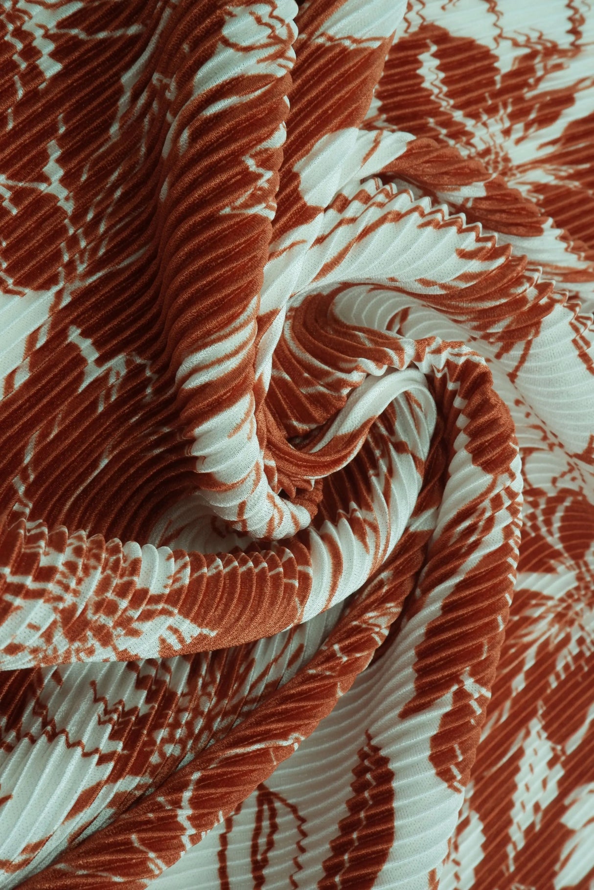1 Yard Bodre Interlock Pleated Flower Print Knit Fabric 150 GSM, 58/59'' Wide 100% Polyester