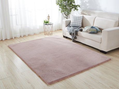 Machine-Made Faux Fur Rug for Opulent Indoor Comfort and Style