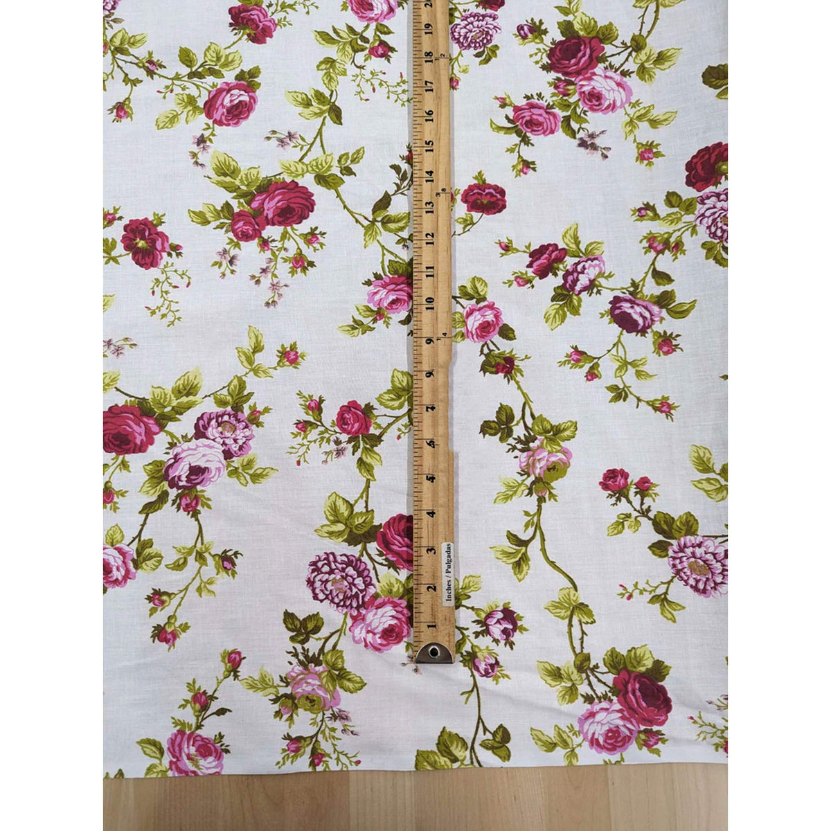 Roses Polycotton Fabric - Floral Roses Print, 59/60" Width (1 Yard)
