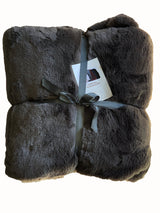 Bella Luxury Faux Fur Throw Blanket Collection for Ultimate Cozy and Opulent Home Décor