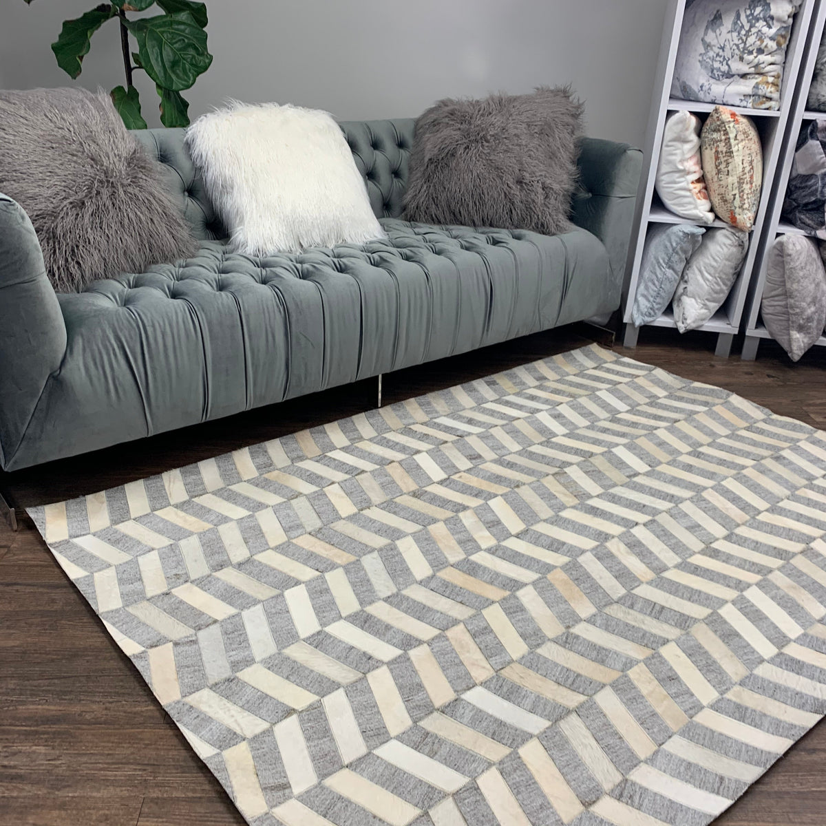 Handmade Leather Patchwork Cowhide Rug 50% Viscose, 50% Real Cowhide