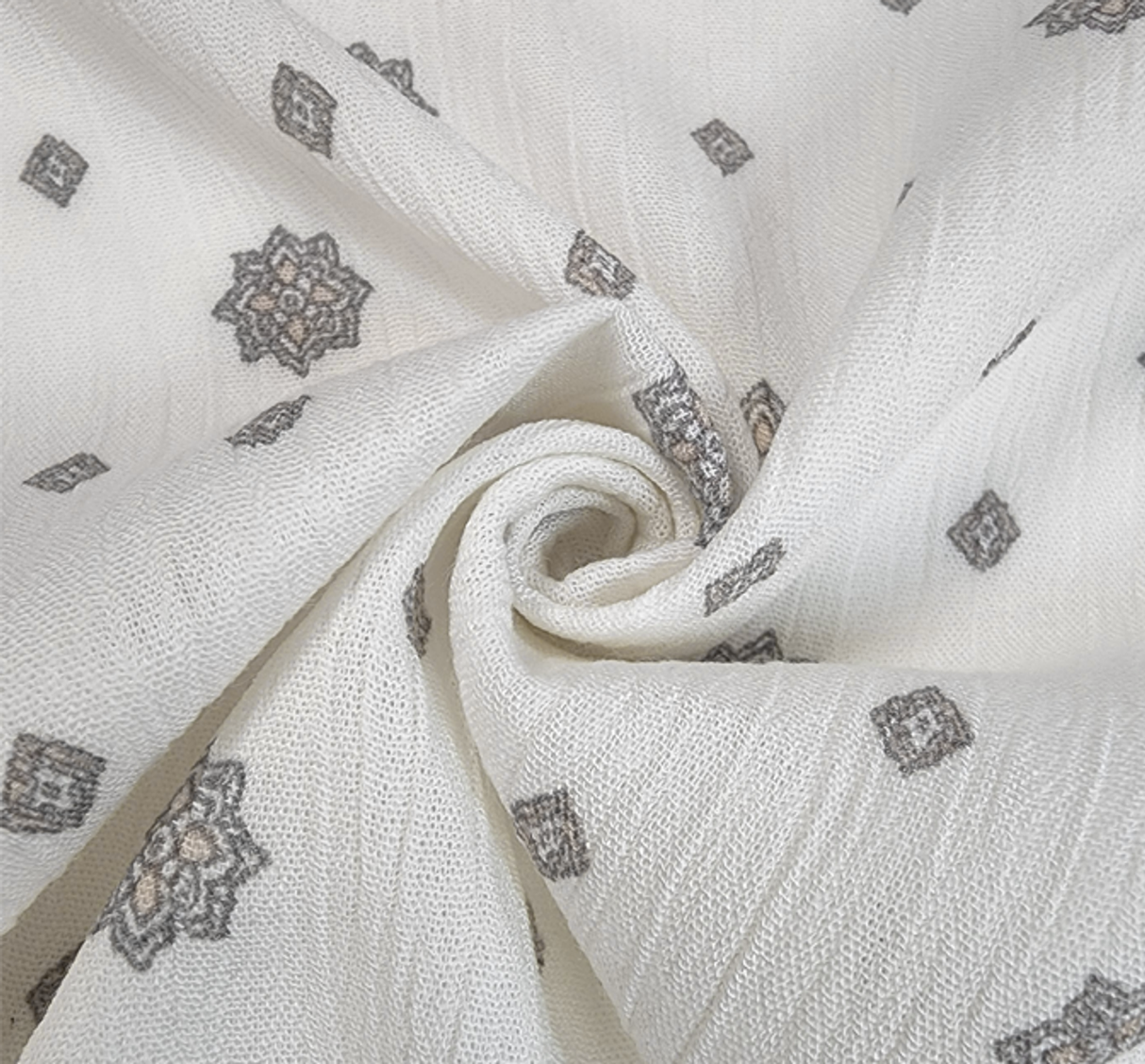 1 Yard Ivory Rayon Crinkle Fabric 50/52" Wide Lightweight Woven Crepon for Blouses