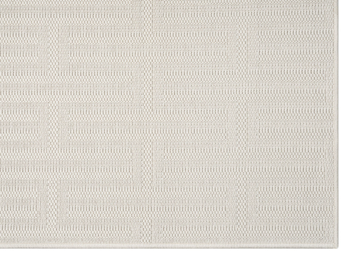 Durable Outdoor Rug Crafted from 100% Polypropylene