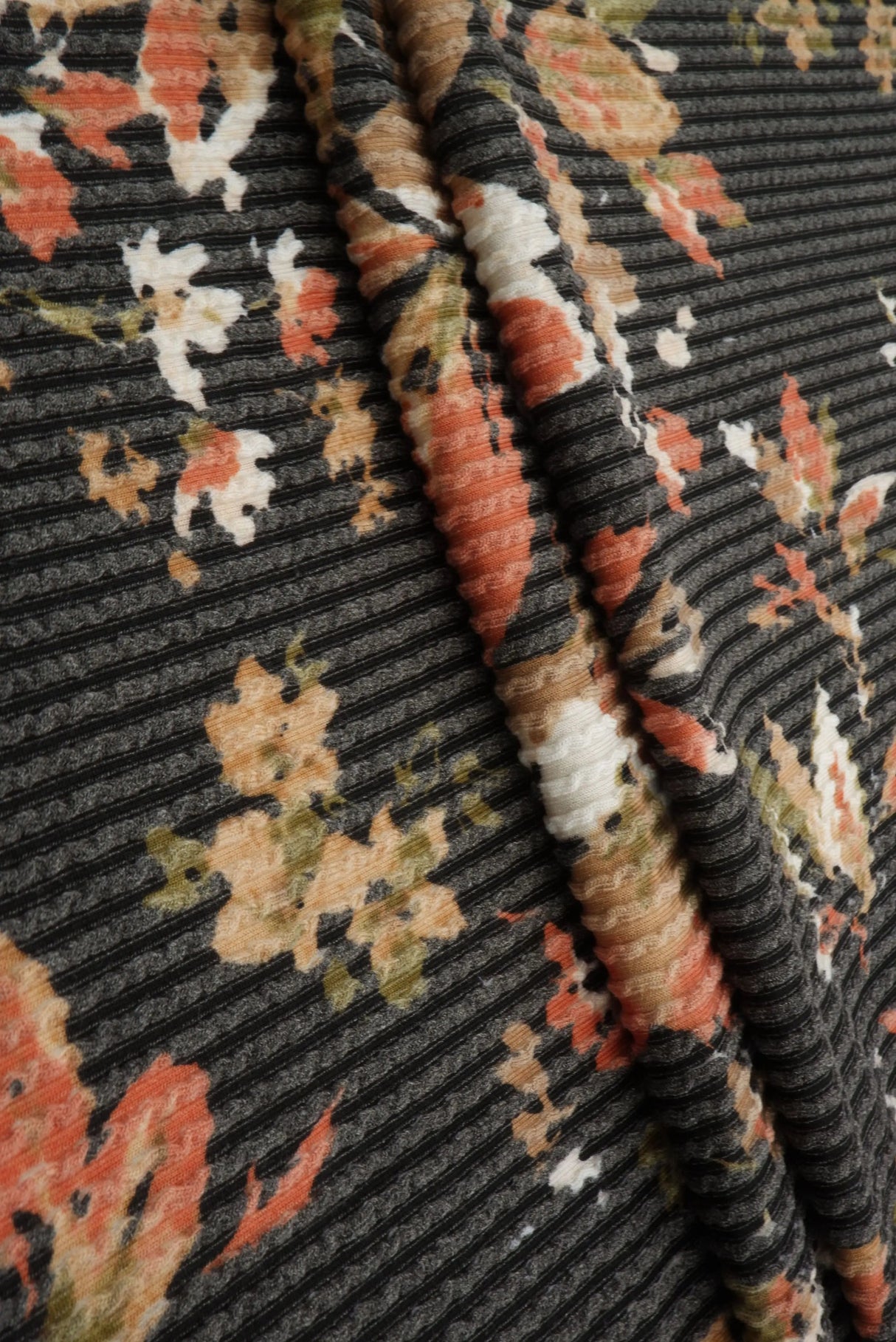 1 Yard Cozy Floral Double Knit Fabric Polyester Rayon Spandex Blend 56/57 Inch Medium Weight Stretch