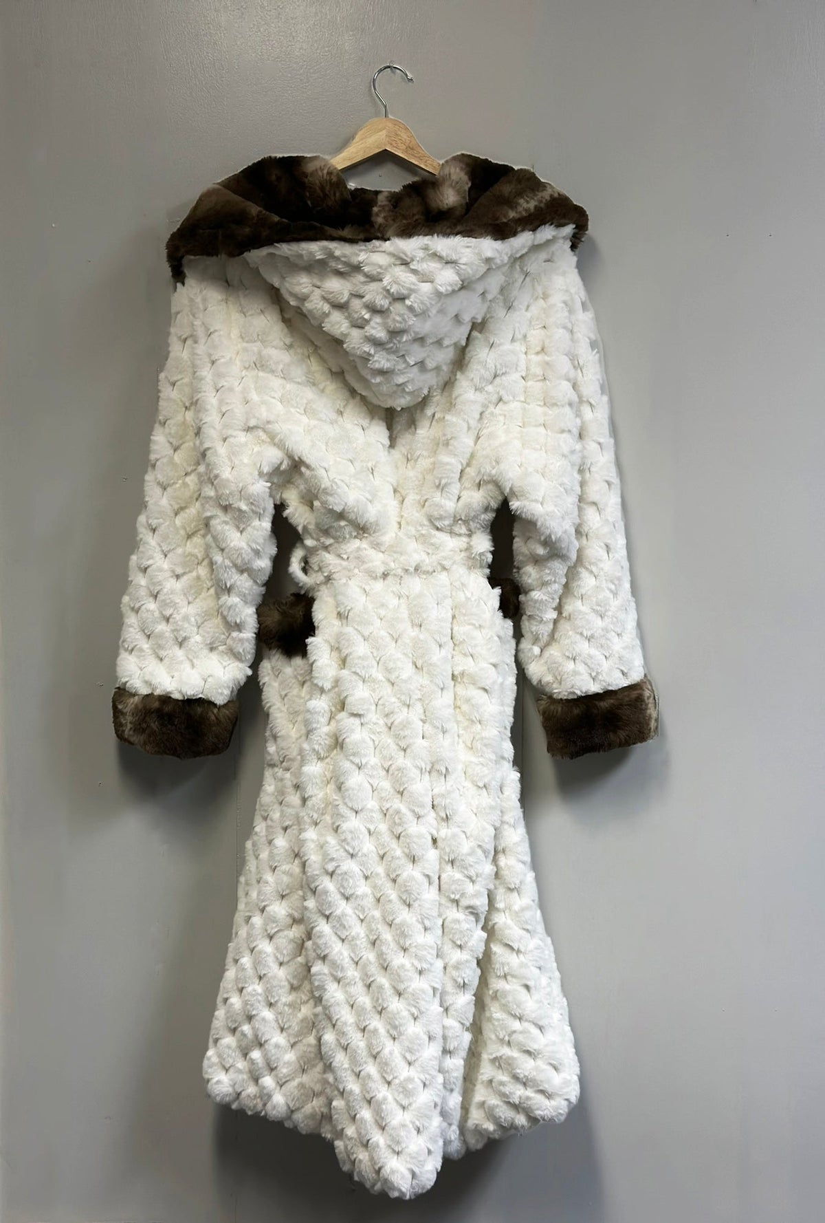 Winter Luxurious Offwhite Faux Fur Hooded Robe Plush Velvet Lined