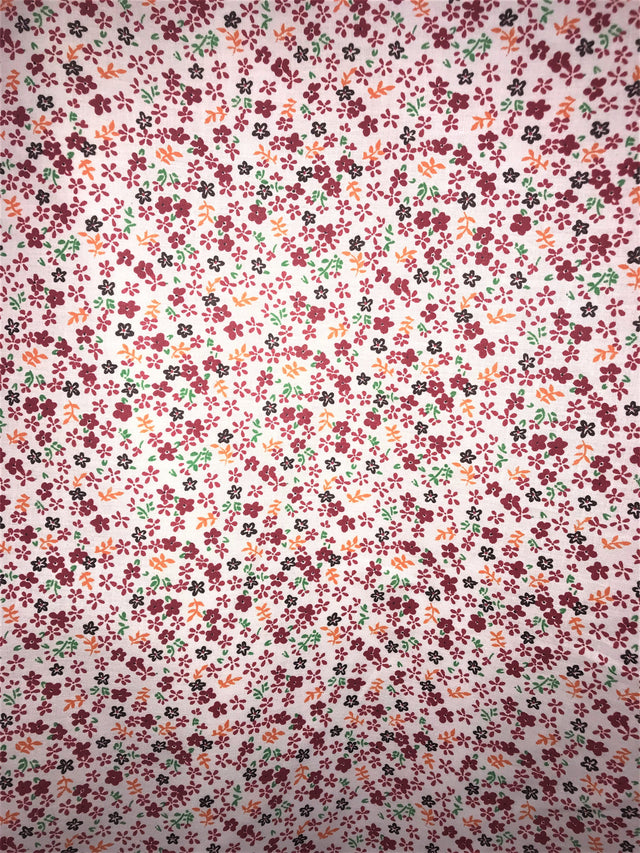 Small Daisies Red Polyester Cotton Broadcloth Fabric - Red Daisy Print, 59/60" Width (1 Yard)