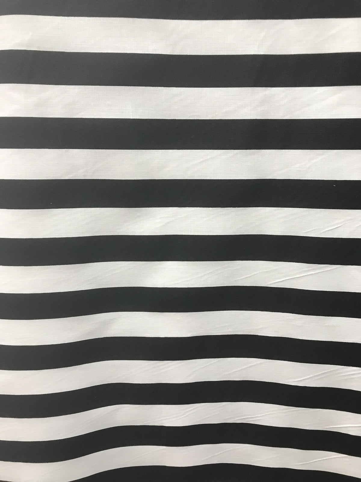Black White Poly Cotton Fabric - 1" Horizontal Stripes, 59/60" Width (1 Yard)